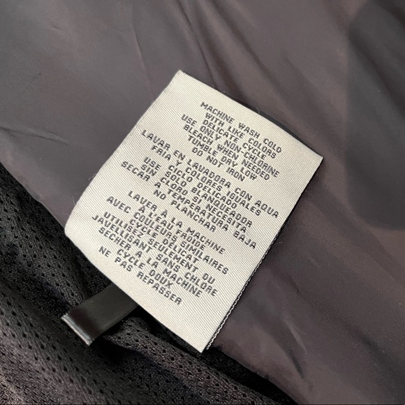 Levi’s Shell Jacket - Medium - Picture 12 of 16